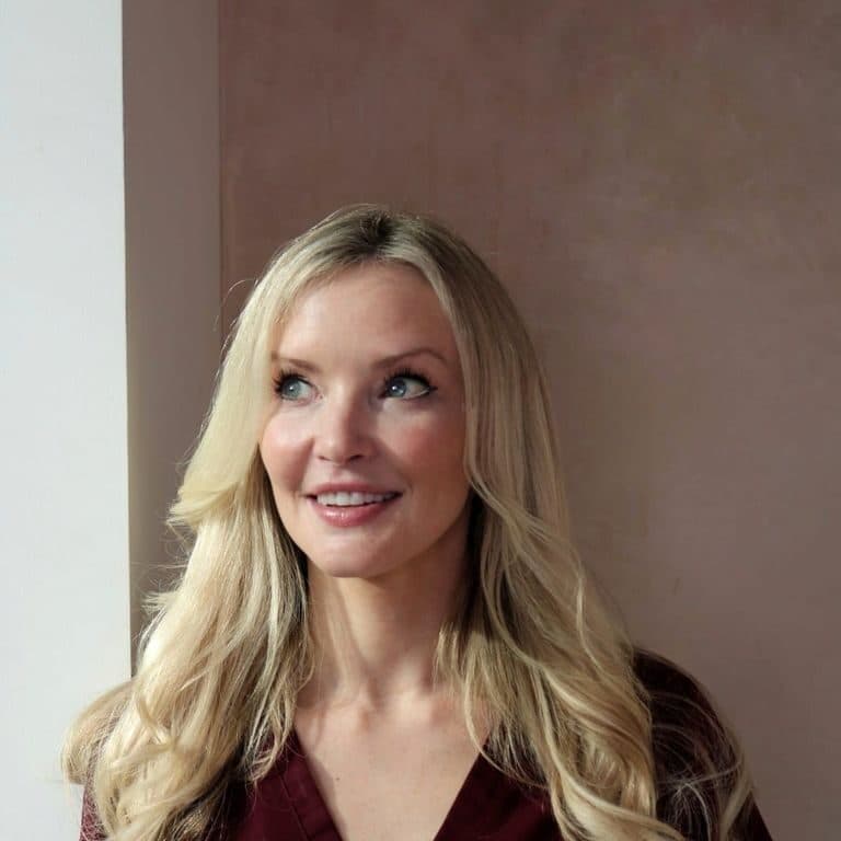 Dr. Caoimhe Doherty